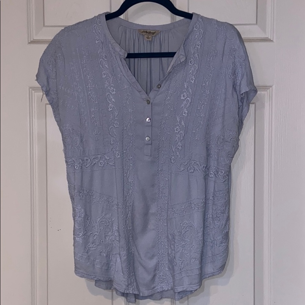 LuckyBrand embroidered button front cap sleeve top